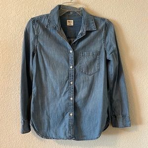Gap denim shirt. Size small/petite